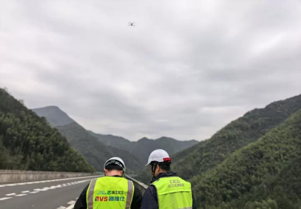 空地协同数智赋能 衢州高速筑牢汛