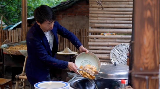 【显影中国】&ldquo;帅农鸟哥&rdquo;：请你叫我&ldquo;新农人&rdquo;